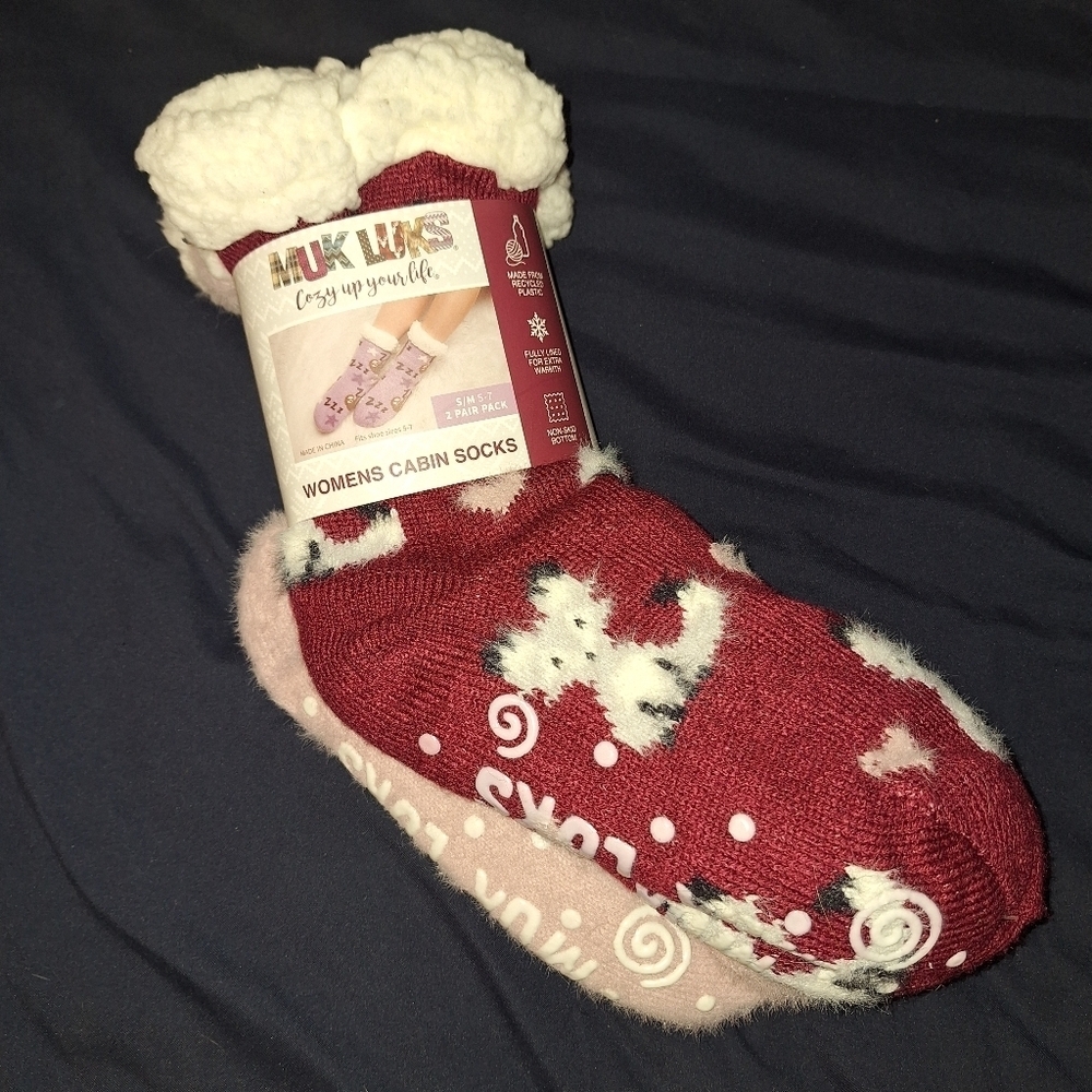 MUK LUKS Women's Cabin Socks Two Pair Small Medium Red